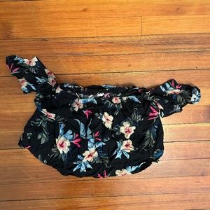 Hollister Floral Top